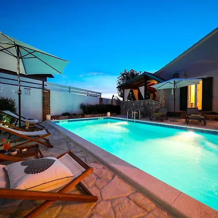 Amazing In Ferienhaus *