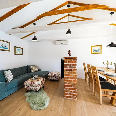 Amazing In Holiday home Pridraga