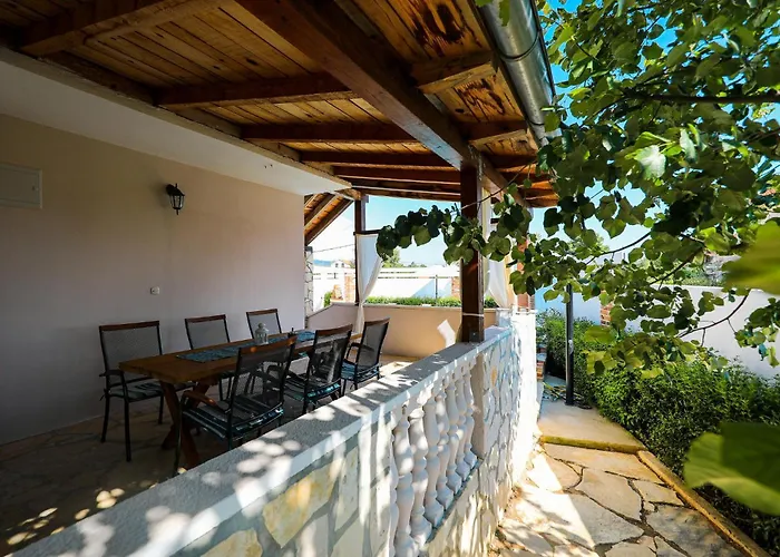 Amazing In Holiday home Pridraga