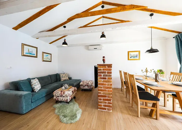 Amazing In Holiday home Pridraga